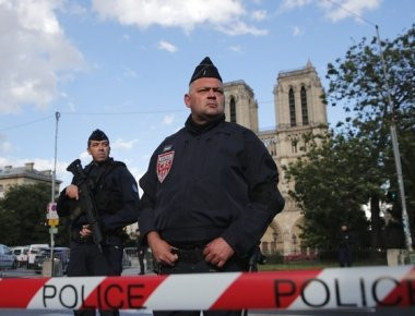 Παναγία των Παρισίων: Προπαγανδιστικό υλικό του ISIS βρέθηκε στην κατοχή του δράστη της επίθεσης